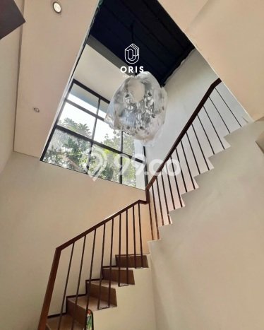 Rumah Eksklusif Siap Huni LT 204m2 di Cilandak, Jakarta Selatan Rumah Eksklusif Siap Huni LT 204m2 di Cilandak, Jakarta Selatan
