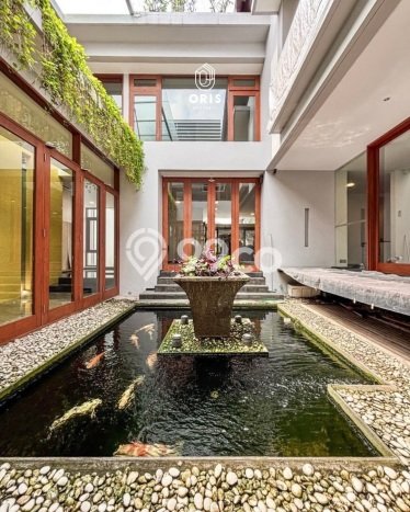 Jual Rumah Mewah Megah Dengan View Eksklusif di Pondok Indah, Jakarta Selatan Jual Rumah Mewah Megah Dengan View Eksklusif di Pondok Indah, Jakarta Selatan