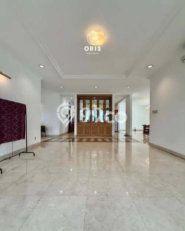 For Sale! Luxury House LT 1230m2 Desain Modern di Kemang For Sale! Luxury House LT 1230m2 Desain Modern di Kemang