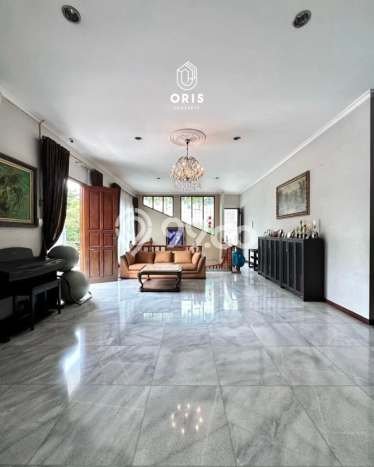 Ready to Use! Luxury House LT 804m2 Desain Modern di Pondok Indah Ready to Use! Luxury House LT 804m2 Desain Modern di Pondok Indah