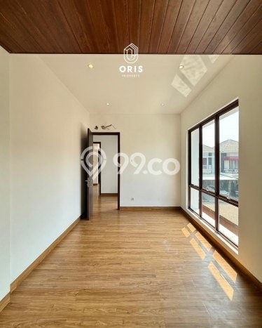 Ready to Use! Premium House LT 206m2 Desain Elegan di Sektor 9-Bintaro Ready to Use! Premium House LT 206m2 Desain Elegan di Sektor 9-Bintaro