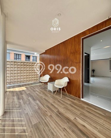 Ready to Use! Premium House LT 206m2 Desain Elegan di Sektor 9-Bintaro Ready to Use! Premium House LT 206m2 Desain Elegan di Sektor 9-Bintaro