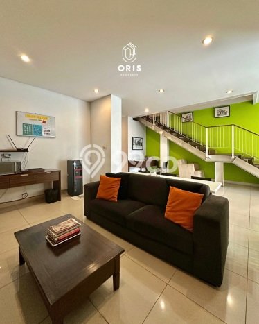 Rumah Kost Dijual di Kebayoran Baru, Jakarta Selatan, 16 KT, 16 KM, Bangunan 880m2 Rumah Kost Dijual di Kebayoran Baru, Jakarta Selatan, 16 KT, 16 KM, Bangunan 880m2