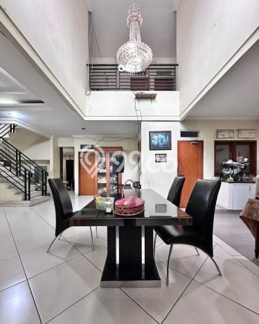 Rumah Mewah LB 245m2 Siap Pakai Desain Elegan di Cipete, Jakarta Selatan Rumah Mewah LB 245m2 Siap Pakai Desain Elegan di Cipete, Jakarta Selatan