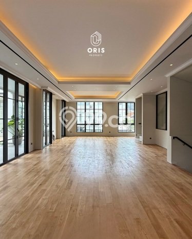 Rumah Luxury Modern Siap Huni di Senopati Jakarta Selatan Rumah Luxury Modern Siap Huni di Senopati Jakarta Selatan