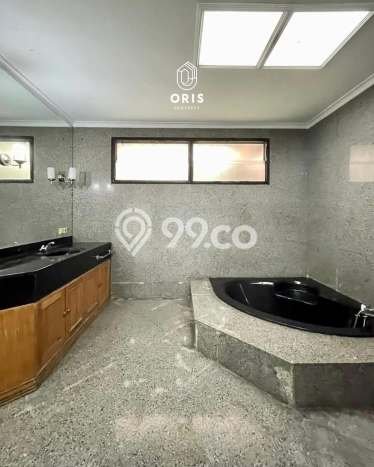 Rumah Elit LB 415m2 Siap Pakai Desain Elegan di Kemang, Jakarta Selatan Rumah Elit LB 415m2 Siap Pakai Desain Elegan di Kemang, Jakarta Selatan
