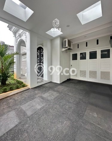 Siap Huni Rumah Mewah 5 Kamar di Tebet Dekat ke Mana Pun Siap Huni Rumah Mewah 5 Kamar di Tebet Dekat ke Mana Pun
