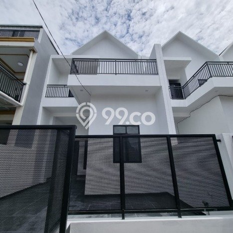 Ready to Use! Luxury House LT 90m2 Desain Elegan di Harapan Indah Ready to Use! Luxury House LT 90m2 Desain Elegan di Harapan Indah