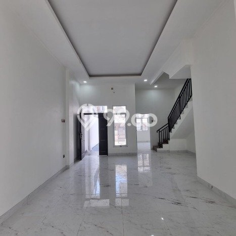 Rumah Modern 3 KT di harapan indah Bekasi Semi Furnished Rumah Modern 3 KT di harapan indah Bekasi Semi Furnished