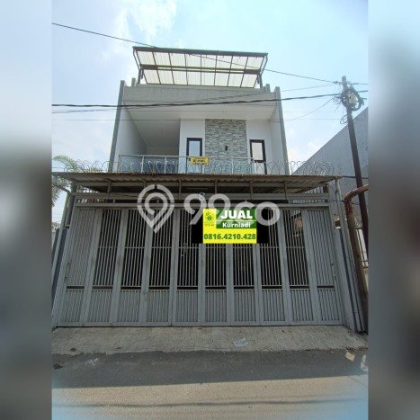 Ready to Use! Luxury House LT 170m2 Desain Elegan di Sudirman Ready to Use! Luxury House LT 170m2 Desain Elegan di Sudirman
