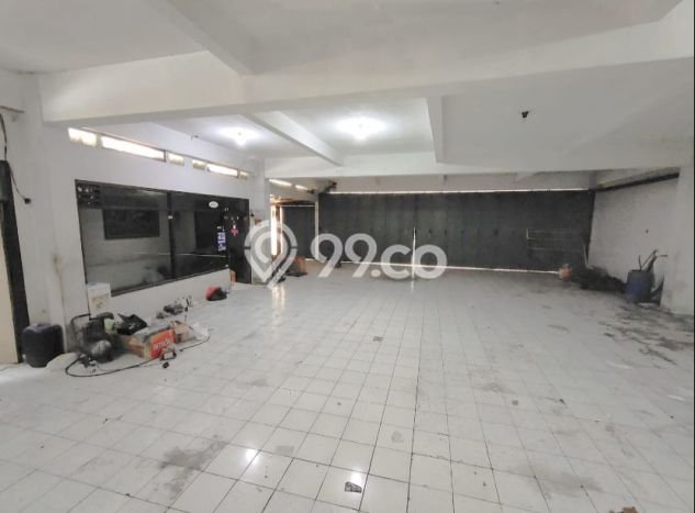 LOKASI PREMIUM! Ruko di Ciateul, Luas 411m², Pusat Komersial LOKASI PREMIUM! Ruko di Ciateul, Luas 411m², Pusat Komersial