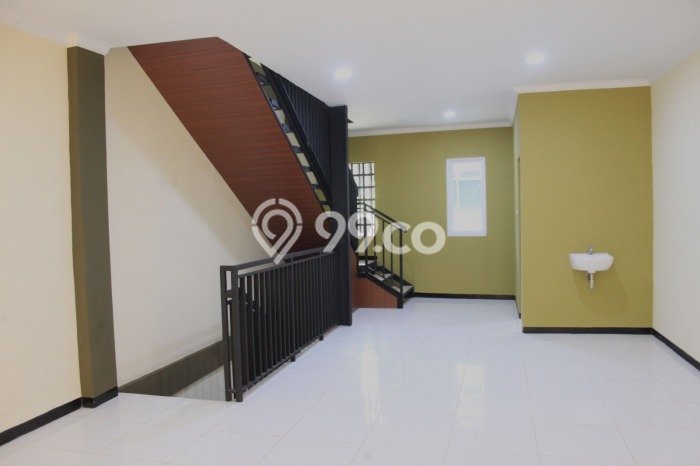 Ruko Usaha Dijual di Antapani Bandung LT 105m2 & LB 300m2 Ruko Usaha Dijual di Antapani Bandung LT 105m2 & LB 300m2