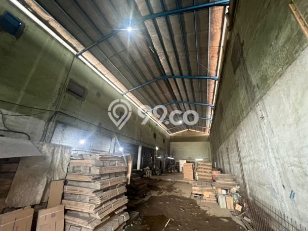 Untuk Dijual! Gudang di Cibaduyut Bandung LT 1313m2 / LB 700m2 Kawasan Strategis Untuk Dijual! Gudang di Cibaduyut Bandung LT 1313m2 / LB 700m2 Kawasan Strategis