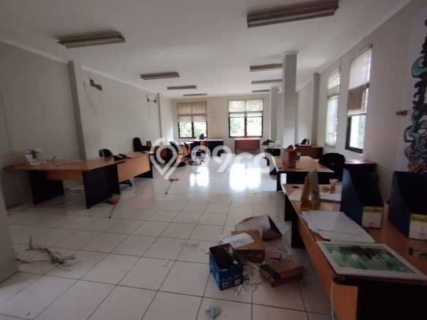 FOR RENT! Ruko di Gatot Subroto Cocok untuk Bisnis 455m2 FOR RENT! Ruko di Gatot Subroto Cocok untuk Bisnis 455m2
