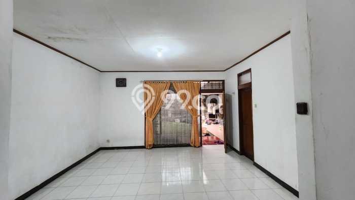 HARGA TERBAIK! Rumah Premium area , Luas 290m2m² LB 200m2m² HARGA TERBAIK! Rumah Premium area , Luas 290m2m² LB 200m2m²