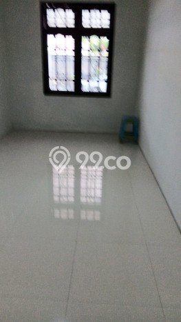 Kesempatan Investasi Rumah LB 185m2m² di Lokasi Strategis, Surabaya Kesempatan Investasi Rumah LB 185m2m² di Lokasi Strategis, Surabaya