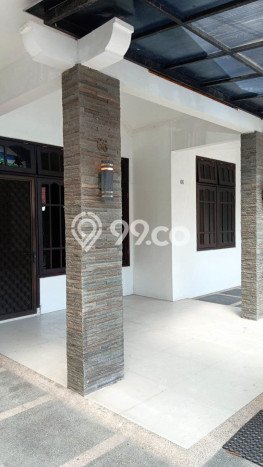 Kesempatan Investasi Rumah LB 185m2m² di Lokasi Strategis, Surabaya Kesempatan Investasi Rumah LB 185m2m² di Lokasi Strategis, Surabaya