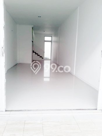 Untuk Dijual! Ruko di Dukuh Kupang Surabaya LT 90m2 / LB 112m2 Kawasan Bisnis Untuk Dijual! Ruko di Dukuh Kupang Surabaya LT 90m2 / LB 112m2 Kawasan Bisnis