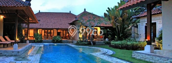 Hunian Elit LB 400m2 Siap Pakai Desain Elegan di Benoa, Badung Hunian Elit LB 400m2 Siap Pakai Desain Elegan di Benoa, Badung