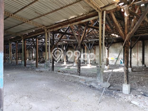 Gudang Dijual Lokasi Emas di Bubutan Luas 2400m2 Gudang Dijual Lokasi Emas di Bubutan Luas 2400m2