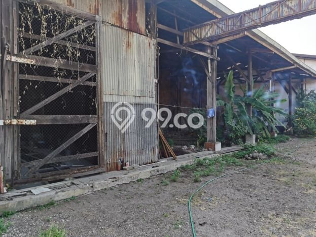 Gudang Dijual Lokasi Emas di Bubutan Luas 2400m2 Gudang Dijual Lokasi Emas di Bubutan Luas 2400m2