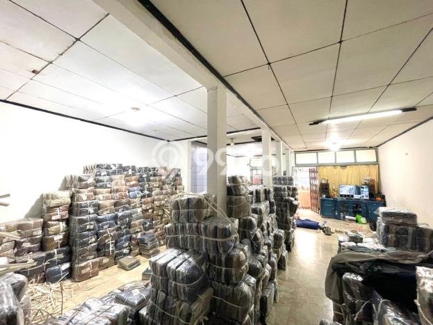 Untuk Dijual! Gudang di Jelambar Jakarta Barat LT 124m2 / LB 187m2 Kawasan Bisnis Untuk Dijual! Gudang di Jelambar Jakarta Barat LT 124m2 / LB 187m2 Kawasan Bisnis