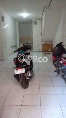 Rumah Disewakan Jakarta Barat LT 52m2 LB 96m2 Area Jelambar Rumah Disewakan Jakarta Barat LT 52m2 LB 96m2 Area Jelambar