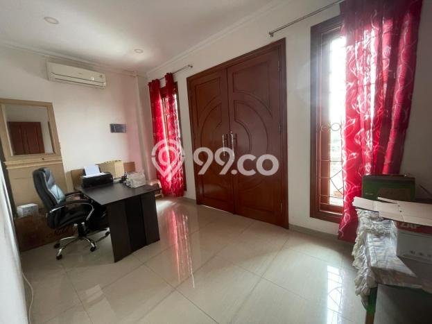 Rumah Sewa Jakarta Barat LT 108m2 LB 293m2 Area Jelambar Rumah Sewa Jakarta Barat LT 108m2 LB 293m2 Area Jelambar