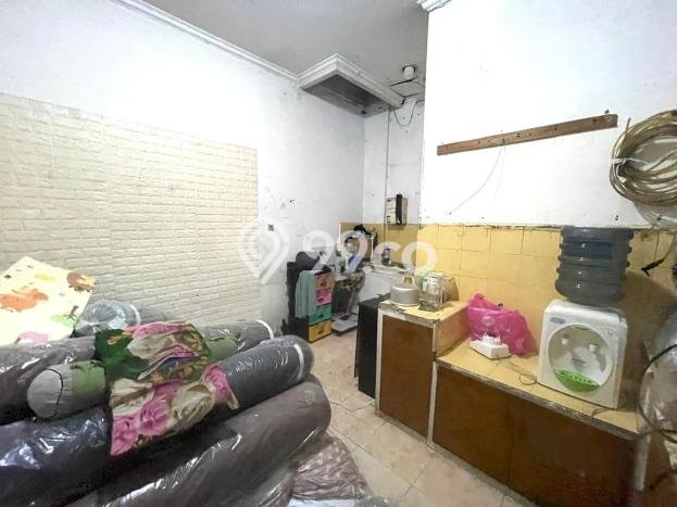 Ruko untuk Disewa di Pusat Jakarta Barat Luas Bangunan 267m2 Ruko untuk Disewa di Pusat Jakarta Barat Luas Bangunan 267m2
