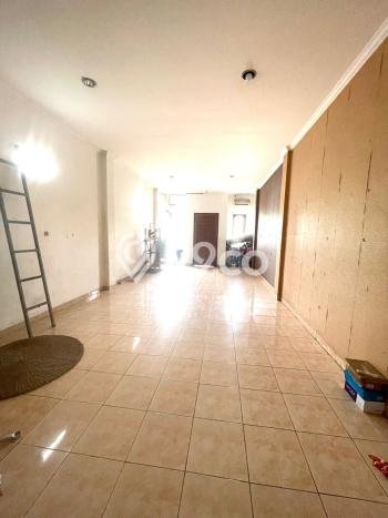 Ruko untuk Disewa di Pusat Jakarta Barat Luas Bangunan 267m2 Ruko untuk Disewa di Pusat Jakarta Barat Luas Bangunan 267m2