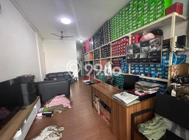 Unit Ruko Dijual di Jakarta Barat LT 84m2 & LB 256m2 Unit Ruko Dijual di Jakarta Barat LT 84m2 & LB 256m2