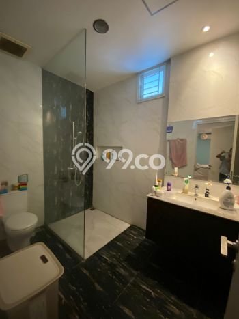Dijual Rumah Luas Megah Dengan View Eksklusif di Kedoya Selatan, Jakarta Barat Dijual Rumah Luas Megah Dengan View Eksklusif di Kedoya Selatan, Jakarta Barat