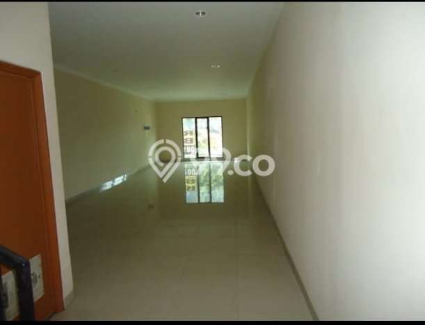 Ruko Bagus LT 80m2 LB 240m2 Dijual di Kebon Jeruk Jakarta Barat Ruko Bagus LT 80m2 LB 240m2 Dijual di Kebon Jeruk Jakarta Barat