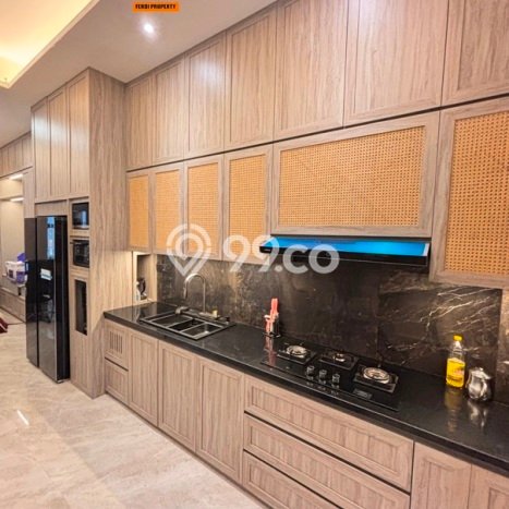 Ruko Dijual di Jakarta Timur LT 70m2 & LB 200m2 Lokasi Terbaik! Ruko Dijual di Jakarta Timur LT 70m2 & LB 200m2 Lokasi Terbaik!