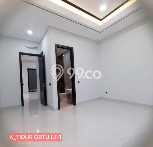 Rumah Elit LB 650m2 Siap Huni Desain Elegan di Citraland, Surabaya Rumah Elit LB 650m2 Siap Huni Desain Elegan di Citraland, Surabaya