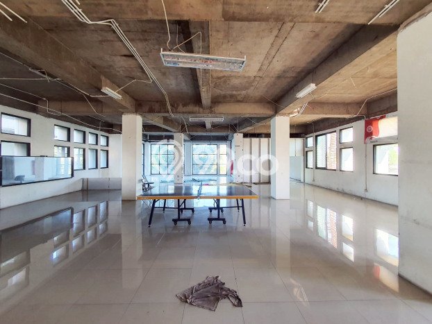 Kantor Dijual di Surabaya LT 800m2 & LB 2114m2 Lokasi Terbaik! Kantor Dijual di Surabaya LT 800m2 & LB 2114m2 Lokasi Terbaik!
