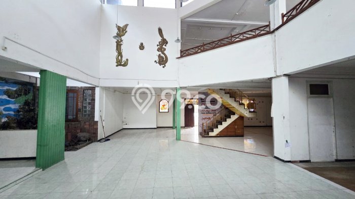 Rumah di , 3 KM, Pemandangan Indah, Luas 650m2m² LB 500m2m² Rumah di , 3 KM, Pemandangan Indah, Luas 650m2m² LB 500m2m²