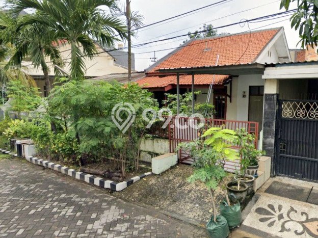 Jual Rumah Bagus Siap Huni LB 120m2 di Tenggilis Mejoyo, Surabaya Jual Rumah Bagus Siap Huni LB 120m2 di Tenggilis Mejoyo, Surabaya