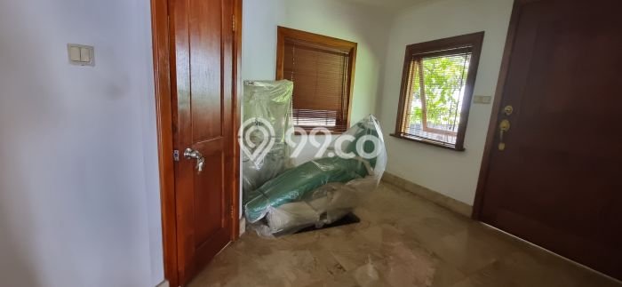 For Sale! Luxury House LT 525m2 Desain Modern di Fatmawati For Sale! Luxury House LT 525m2 Desain Modern di Fatmawati