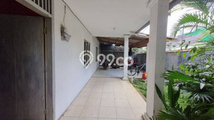 Hunian Mewah Siap Huni LT 300m2 di Cilandak, Jakarta Selatan Hunian Mewah Siap Huni LT 300m2 di Cilandak, Jakarta Selatan