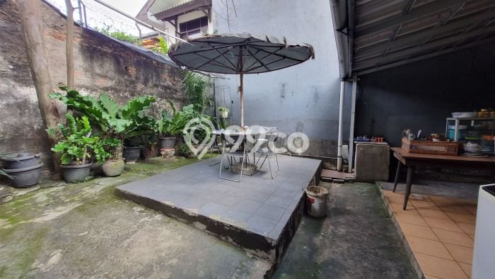 Hunian Mewah Siap Huni LT 300m2 di Cilandak, Jakarta Selatan Hunian Mewah Siap Huni LT 300m2 di Cilandak, Jakarta Selatan