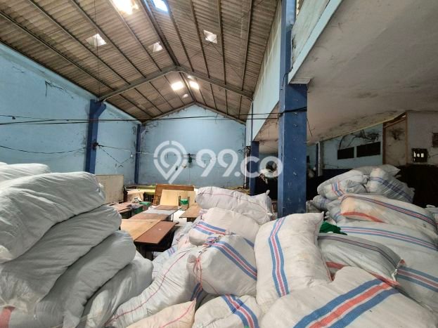 Unit Gudang Strategis di BSD, Tangerang Selatan Potensi Cuan Besar Unit Gudang Strategis di BSD, Tangerang Selatan Potensi Cuan Besar