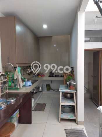 Hunian Mewah LB 240m2 Siap Huni Desain Elegan di Joglo, Jakarta Barat Hunian Mewah LB 240m2 Siap Huni Desain Elegan di Joglo, Jakarta Barat