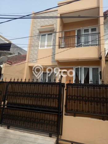 Dijual Rumah 4 Kamar Lokasi Strategis Bagus dan Strategis di Kebon Jeruk Dijual Rumah 4 Kamar Lokasi Strategis Bagus dan Strategis di Kebon Jeruk