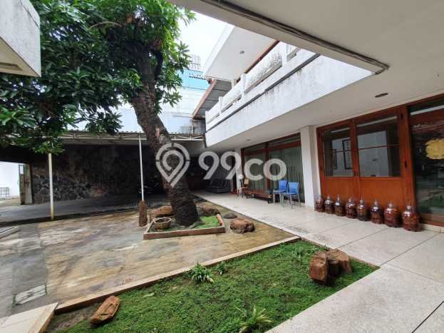 Sewa Rumah Nyaman LT 1000m2 / LB 500m2 di Tomang, Jakarta Barat Sewa Rumah Nyaman LT 1000m2 / LB 500m2 di Tomang, Jakarta Barat