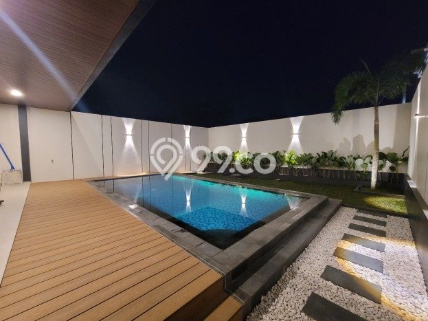 SEGERA MILIKI! Rumah area Depok, Sleman, LT 306m2m² Bangunan 298m2m² SEGERA MILIKI! Rumah area Depok, Sleman, LT 306m2m² Bangunan 298m2m²