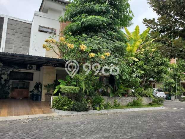PRIME LOCATION! Rumah Strategis area Depok, LT 220m2m² Bangunan 165m2m² PRIME LOCATION! Rumah Strategis area Depok, LT 220m2m² Bangunan 165m2m²