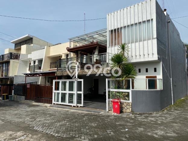 HOT PROPERTY! Rumah Premium area Ngaglik, Luas 166m2m² LB 300m2m² HOT PROPERTY! Rumah Premium area Ngaglik, Luas 166m2m² LB 300m2m²