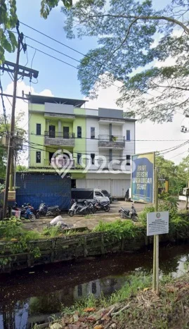 FOR SALE! Ruko di Pontianak Kota Pontianak, LT 120m2, LB 243m2 FOR SALE! Ruko di Pontianak Kota Pontianak, LT 120m2, LB 243m2