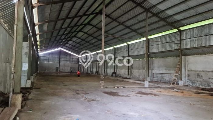 Lokasi Strategis! Dijual Ruko Bisnis di Pontianak Kota, Pontianak Kondisi Bagus Lokasi Strategis! Dijual Ruko Bisnis di Pontianak Kota, Pontianak Kondisi Bagus